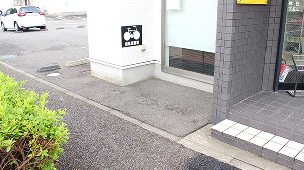 春日井ミドリ薬局の駐輪場
