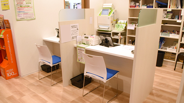 薬局サングリーン大府西店の受付/カウンター