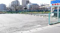ドリーム薬局駅前店の駐車場