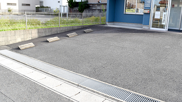 さおり調剤薬局大治店の駐車場
