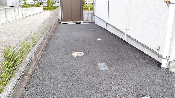 ひまわり薬局の駐車場