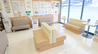 イオン薬局名張店の待合スペース