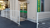 つくし薬局玉川店の入口