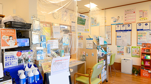 クオール薬局甲西店の受付/カウンター
