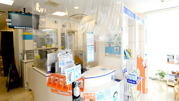 クオール薬局下鴨店の受付/カウンター