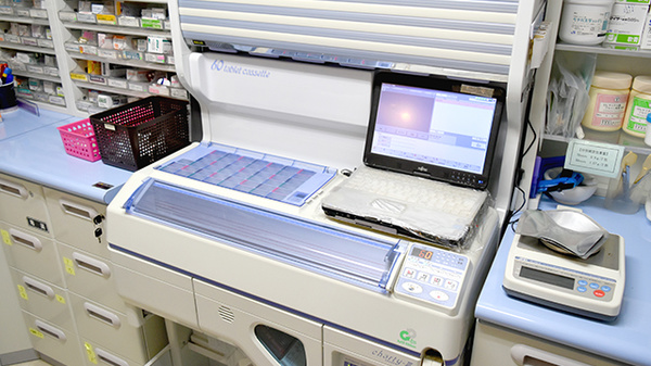 光天堂薬局伏見店の調剤器具