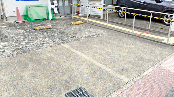 クオール薬局与謝野町店の駐車場