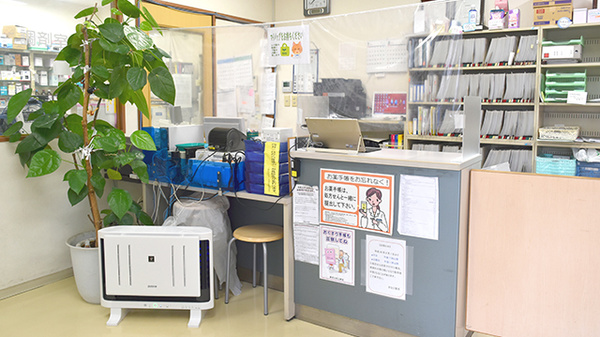 まなび薬局の受付/カウンター