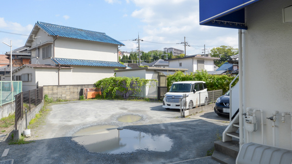 クオール薬局光善寺駅前店の駐車場