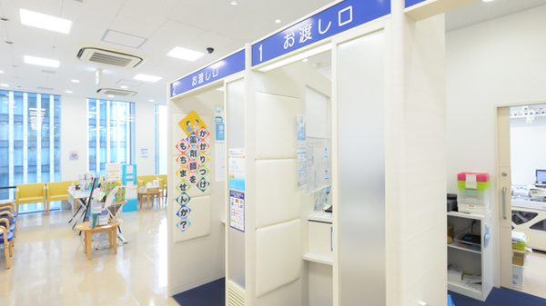 クオール薬局中之島店の受付/カウンター