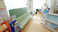 クオール薬局野江駅前店の待合スペース