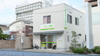 サニー薬局の外観