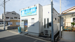 ウェーブ薬局　富木店の外観