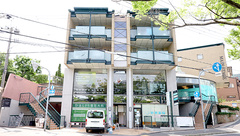 新世薬局芦屋　東山店の外観