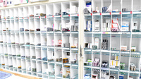みどり調剤薬局の薬棚