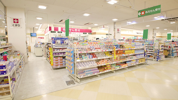 イオン薬局明石店の外観
