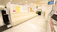 イオン薬局明石店の待合スペース