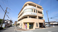新世薬局 平津店の外観