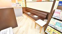 イオン薬局加西北条店の待合スペース