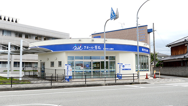 クオール薬局神崎店の外観