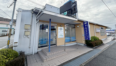 メイプル薬局平群店の外観