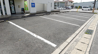 クオール薬局富原店の駐車場