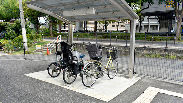 ぶどう薬局の駐輪場
