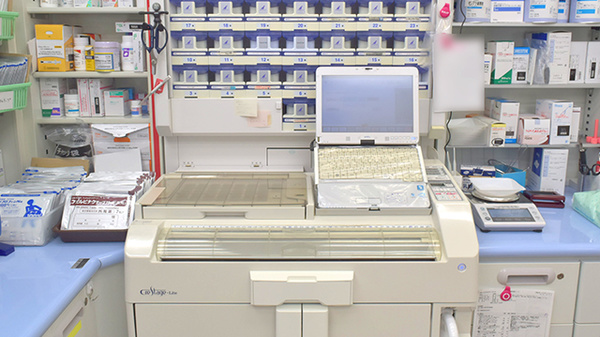 にこにこ薬局小松店の調剤器具