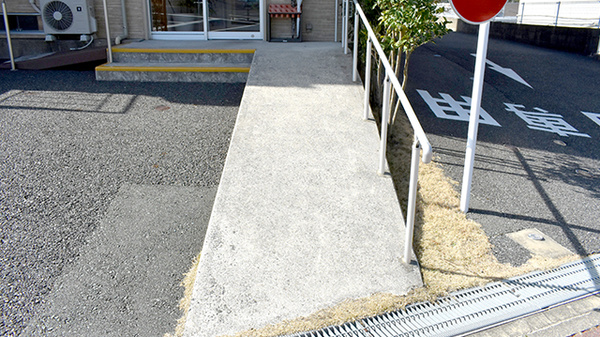 クローバー薬局のバリアフリー設備