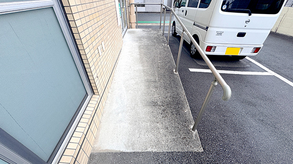 株式会社ひかり薬局高宮店のバリアフリー設備
