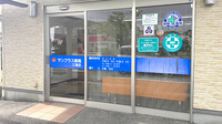 サンプラス薬局三潴店の入口