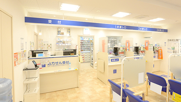 クオール薬局久留米店の受付/カウンター