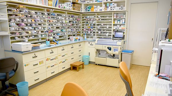平成堂薬局木元店の調剤室