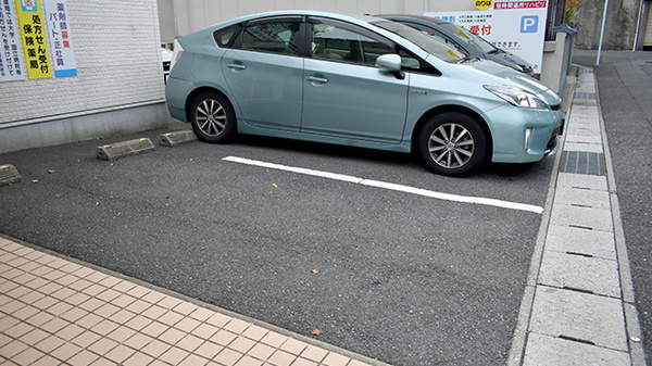タカサキ薬局棚田店の駐車場