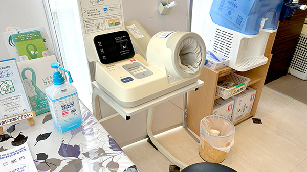 佐賀北薬局２号店の血圧計