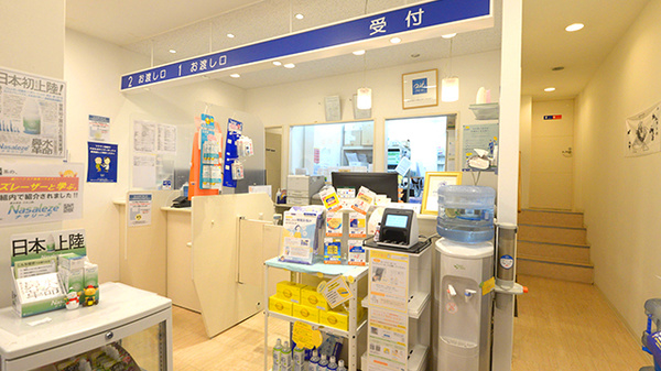 クオール薬局よろずや町店の受付/カウンター