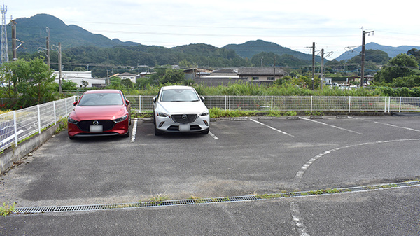 ローズマリー薬局の駐車場