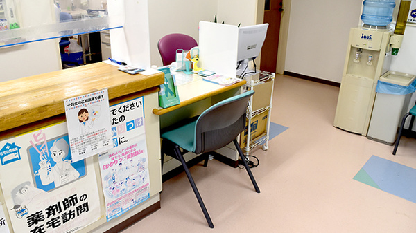 ハート薬局の受付/カウンター