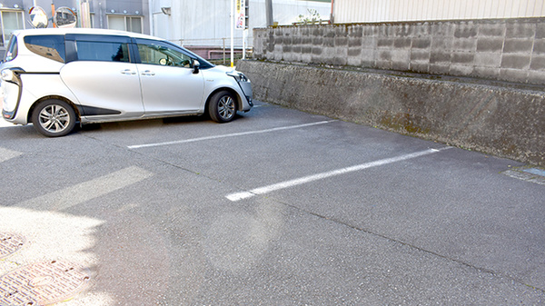 大信薬局久住店の駐車場