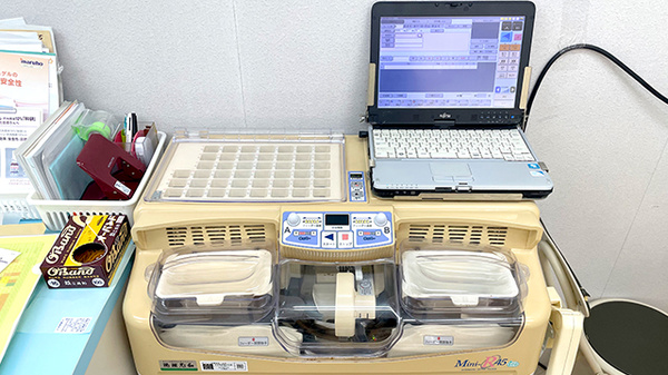 あい薬局小禄店の調剤器具