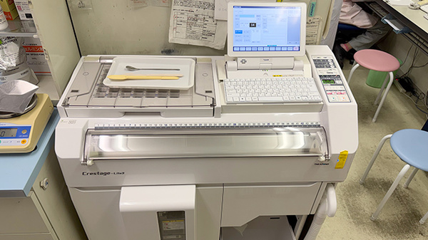 スリーアイ薬局　大島店の調剤器具