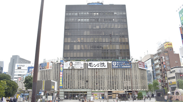 バンビー薬局ニュー新橋ビル店の外観