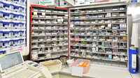 薬のヒグチ薬局 北八王子店の薬棚