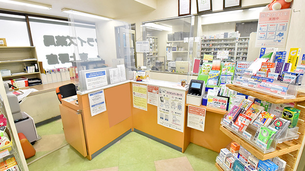 ファーマライズ薬局 東上野店の受付/カウンター