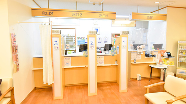 クオール薬局奥沢店の受付/カウンター