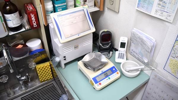 ミズホ薬局の調剤器具