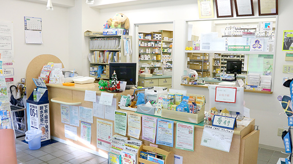 ヤマグチ薬局　砧店の受付/カウンター