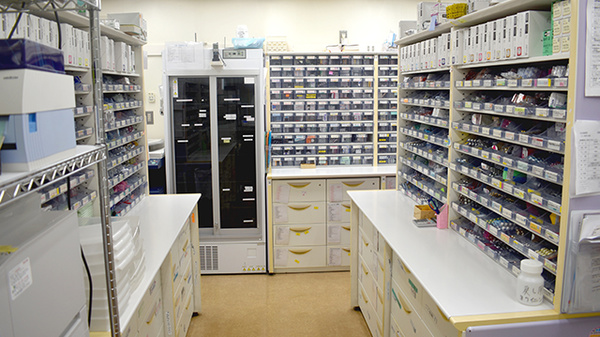 ライフ薬局竹の塚店の調剤室