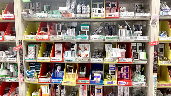 リヴィン光が丘調剤薬局の薬棚