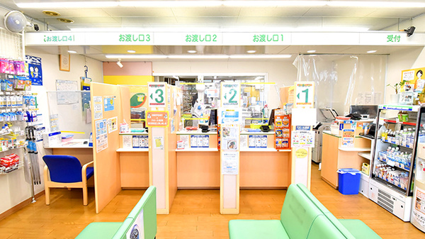 クオール薬局町田旭町店の受付/カウンター